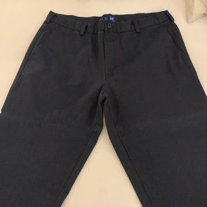Izod navy blue chinos flat front 38x30